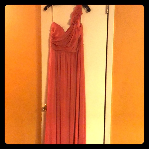 Star Box Dresses & Skirts - Formal peach dress